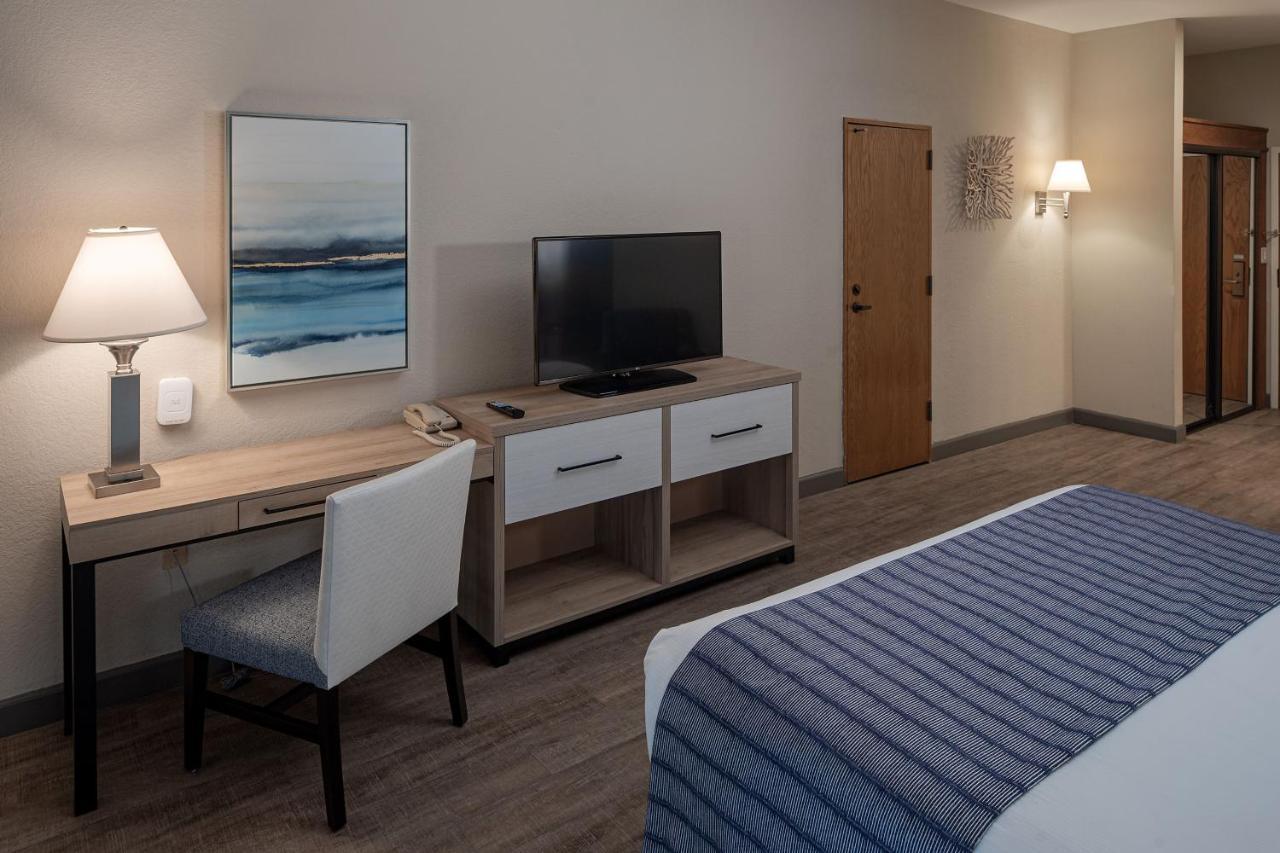 Bay Club Hotel And Marina San Diego Exterior photo