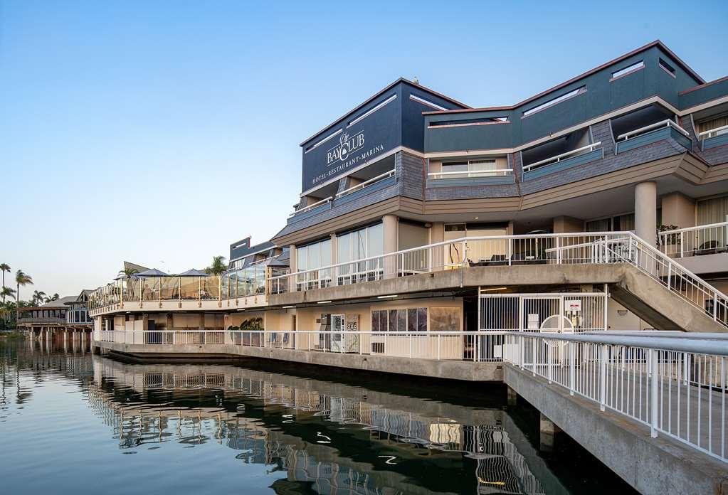 Bay Club Hotel And Marina San Diego Exterior photo