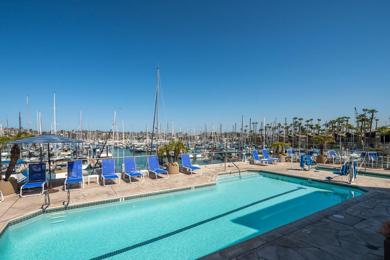 Bay Club Hotel And Marina San Diego Exterior photo