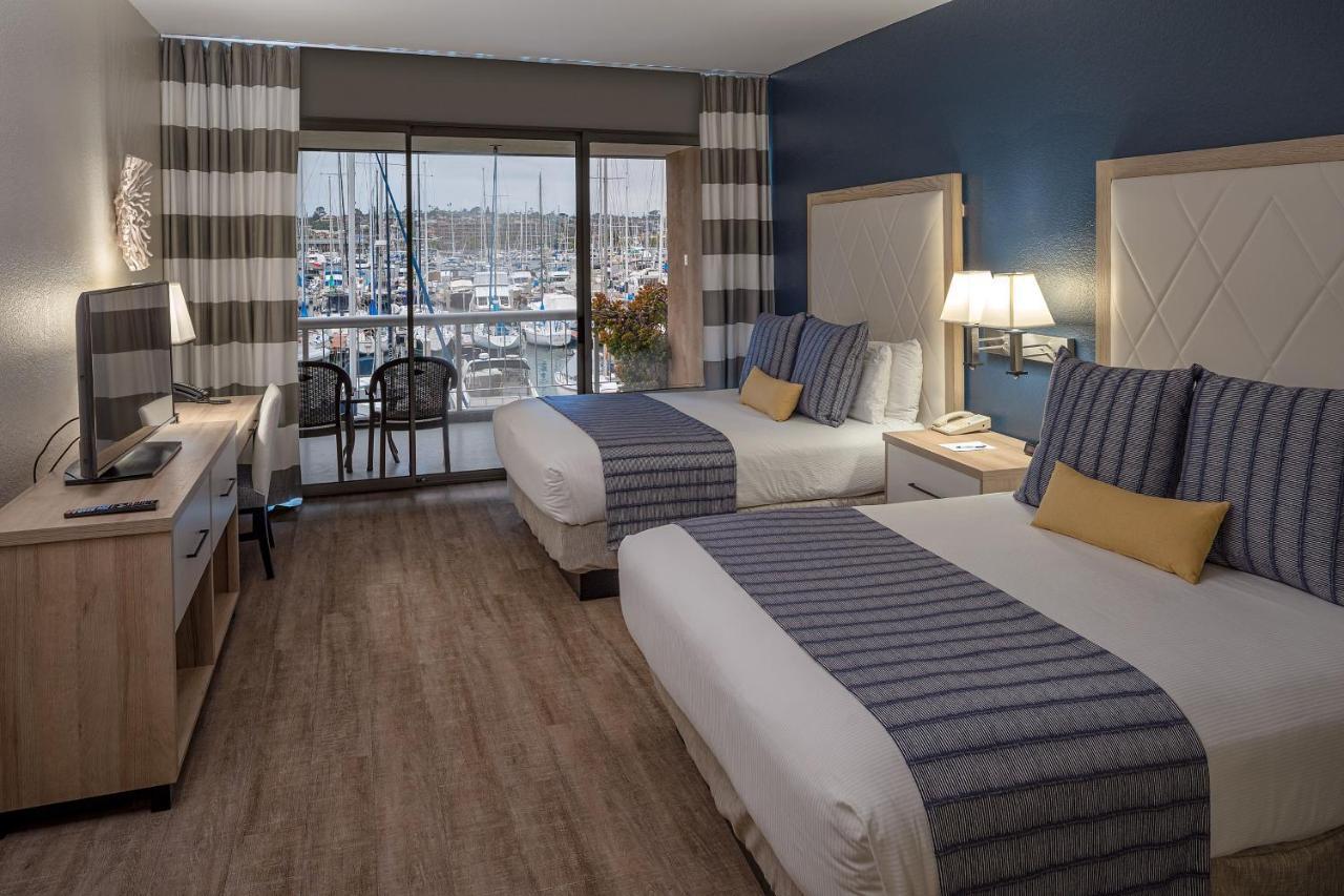 Bay Club Hotel And Marina San Diego Exterior photo